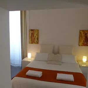 https://ibed-napoli.hotels-amalfi.com